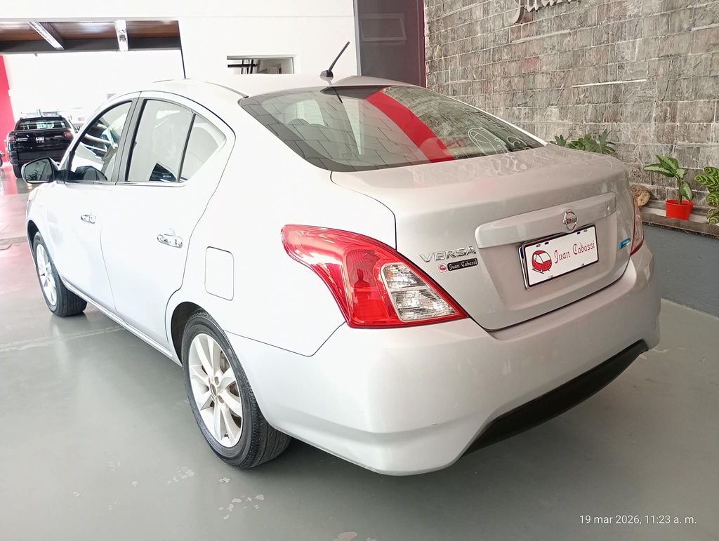 NISSAN Versa 1.6 Advance Pure Drive, miniatura