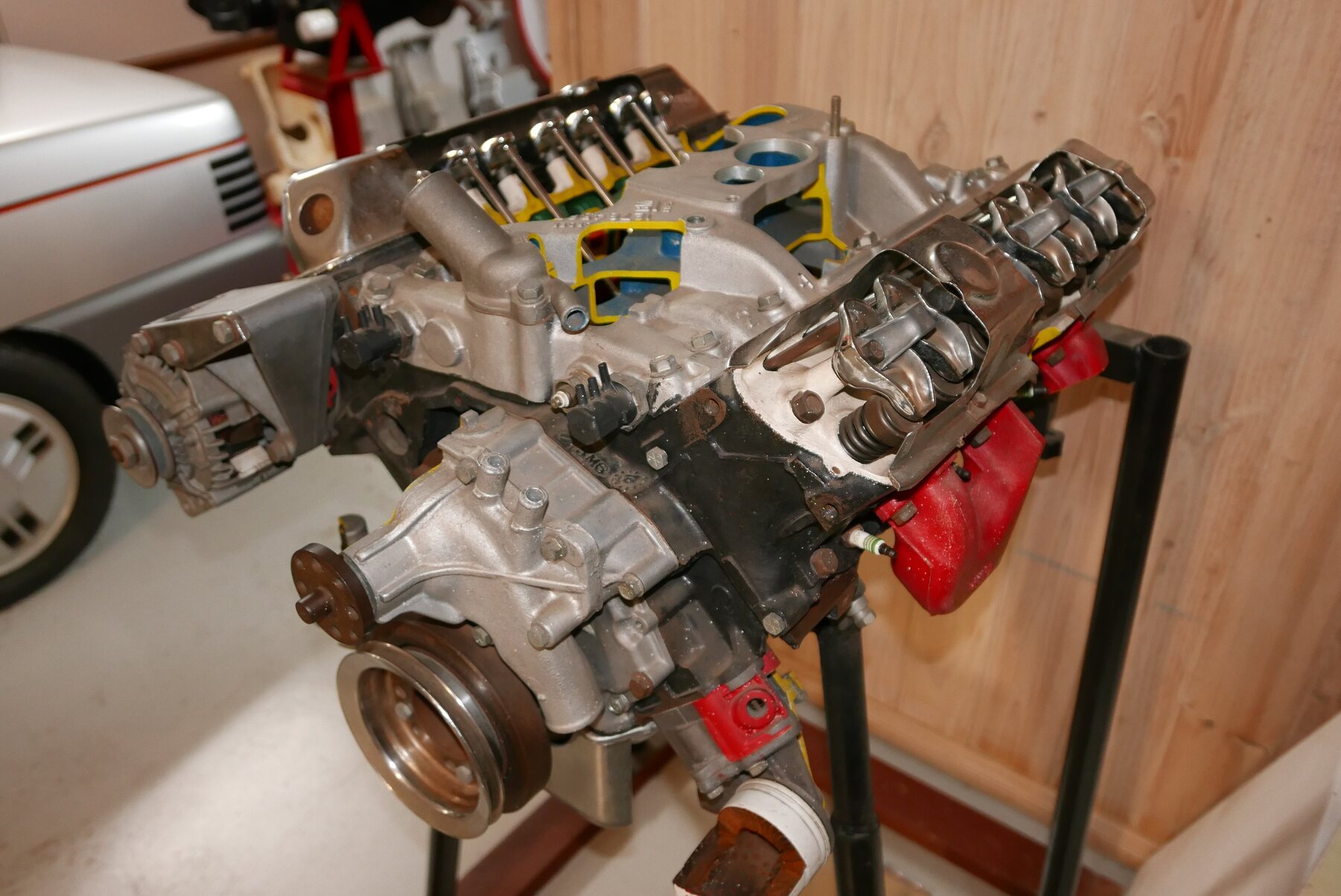 V8 Holden 308 en el National Holden Motor Museum de Echuca, Australia.