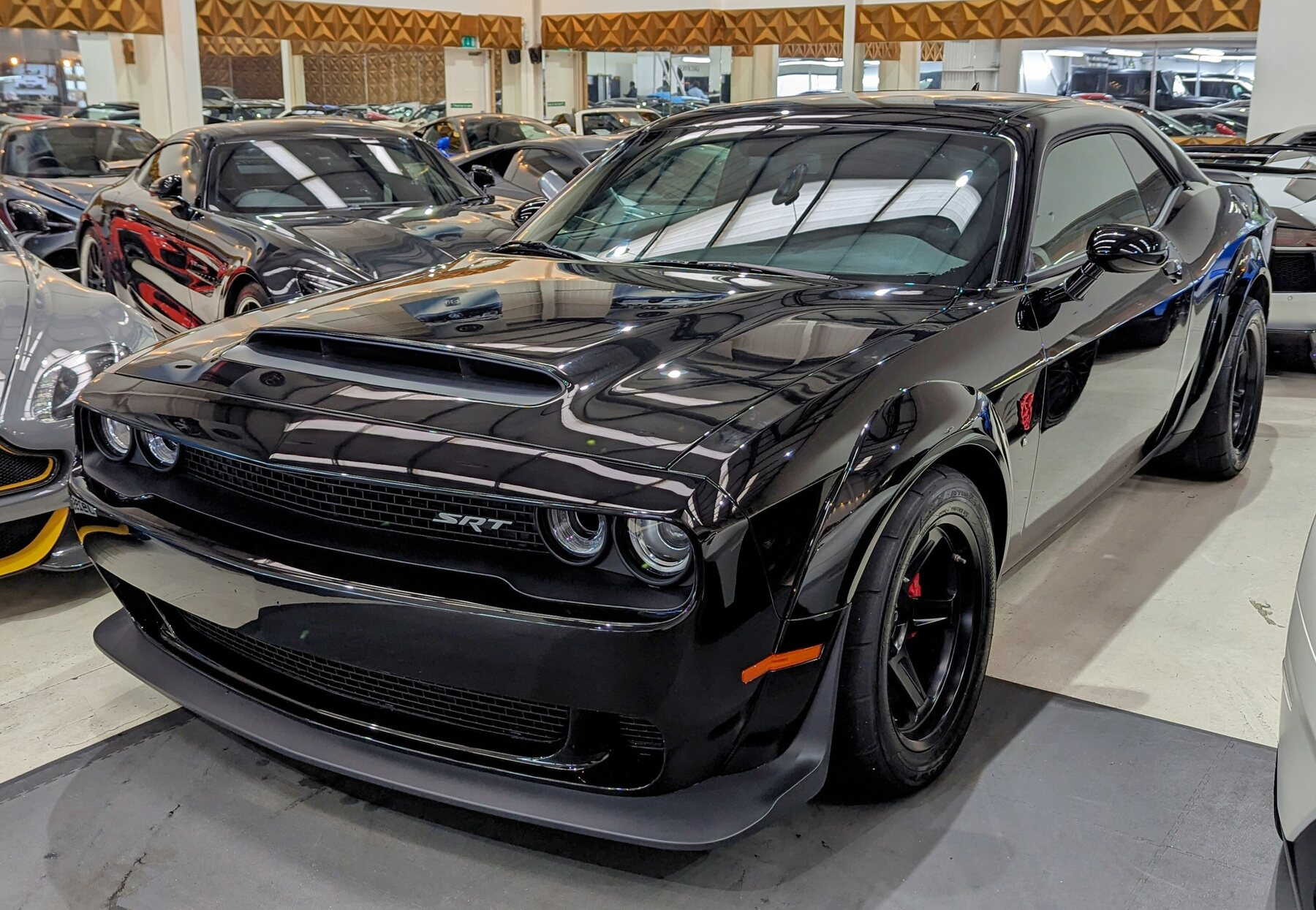 Dodge Challenger SRT Demon de 2018, con 840 HP usando nafta de 100 octanos.