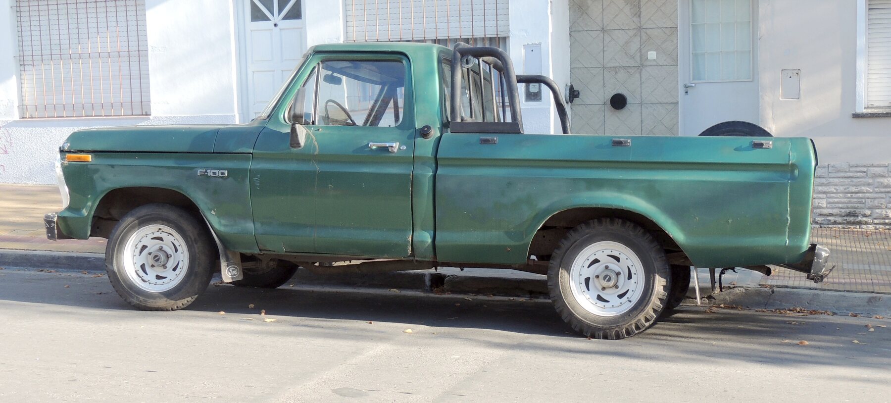 Ford F-100 de sexta generación en Tandil.