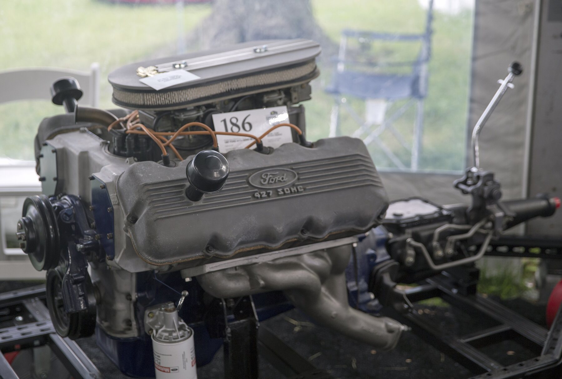 Un 427 SOHC «Cammer», con un árbol de levas a la cabeza por bancada.
