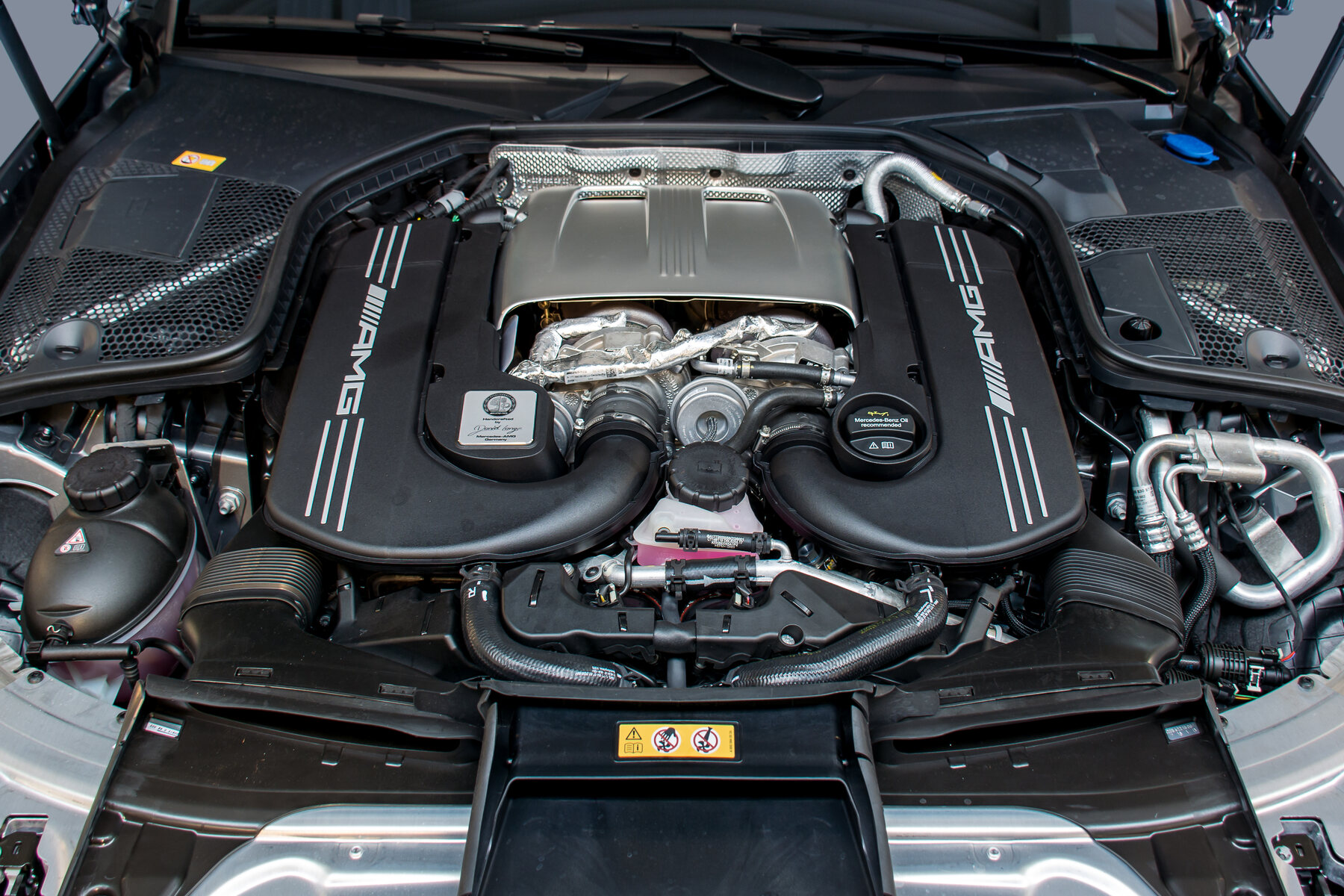 V8 M177 biturbo en un Mercedes-AMG C 63 de la serie W205.