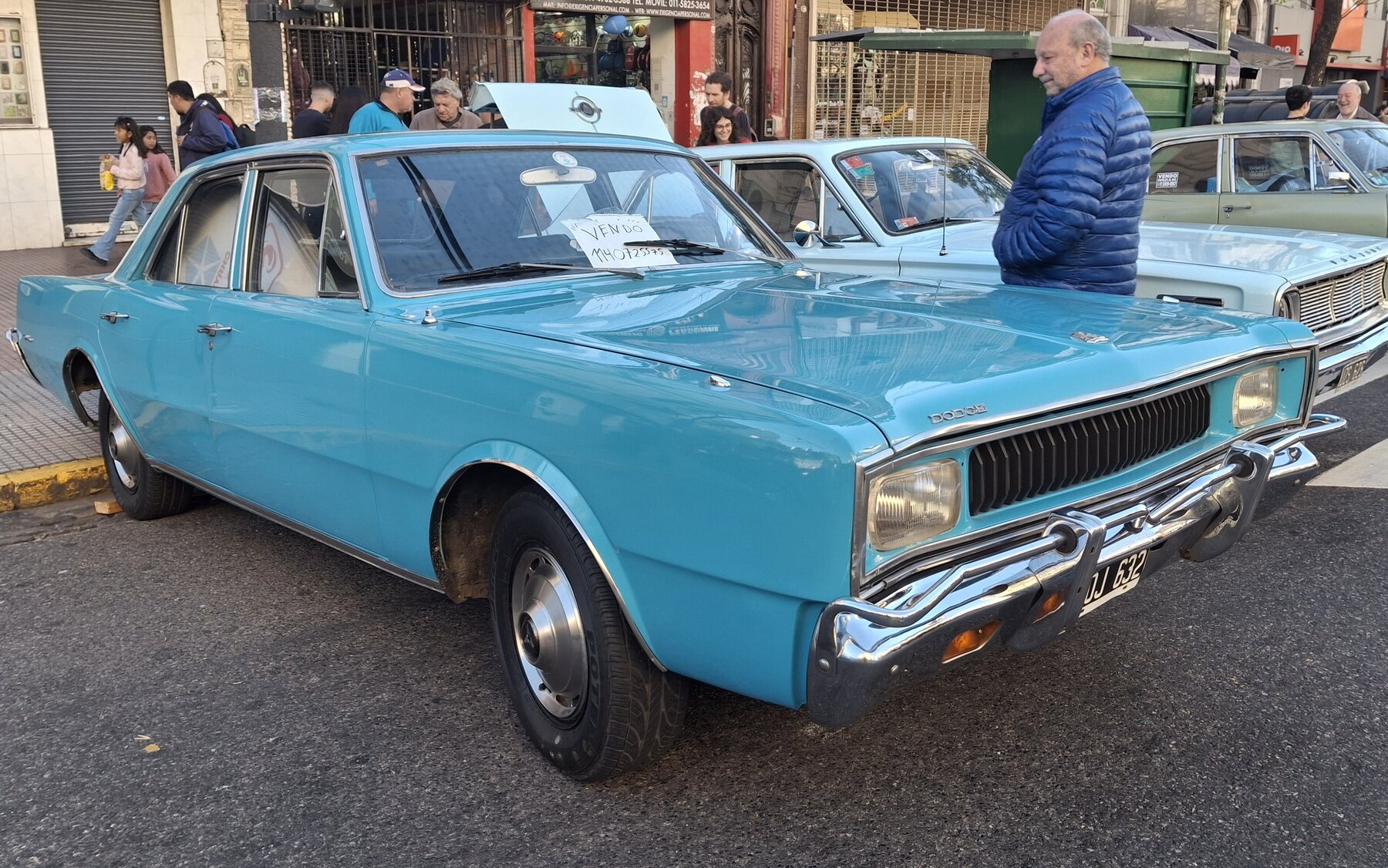 Dodge Polara 1976 en la Expo Multimarcas de Boedo: las exposiciones y los clubes son buen lugar para asesorarse.