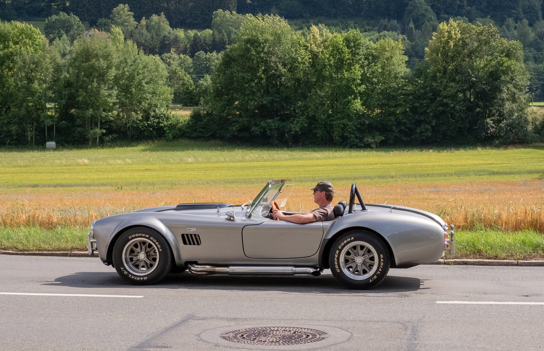 Shelby Cobra 427 S/C de 1966 en el encuentro de clásicos de Kulmbach 2018.
