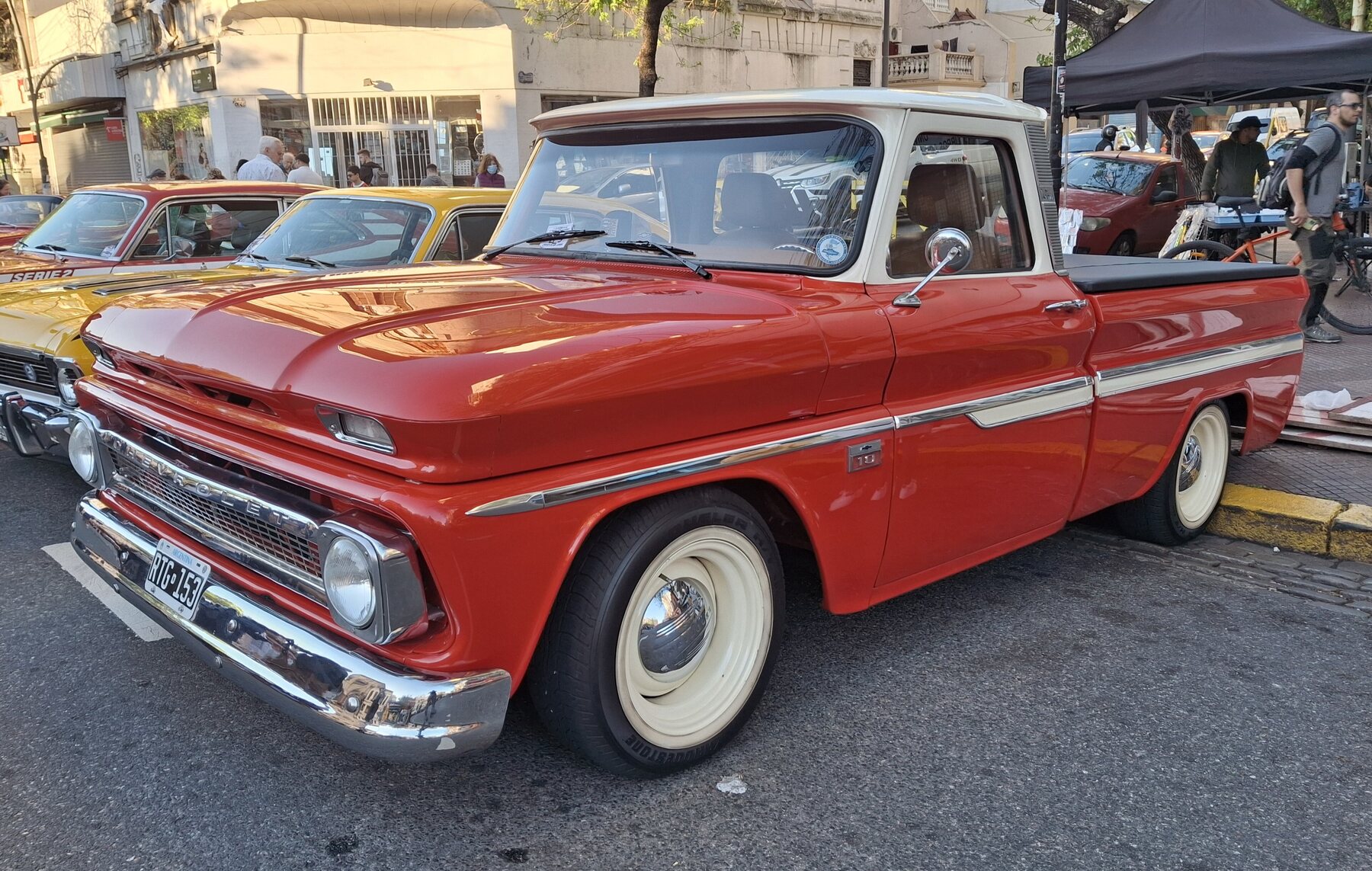 Chevrolet C-10 1966 en la Expo Multimarcas de Boedo 2025.