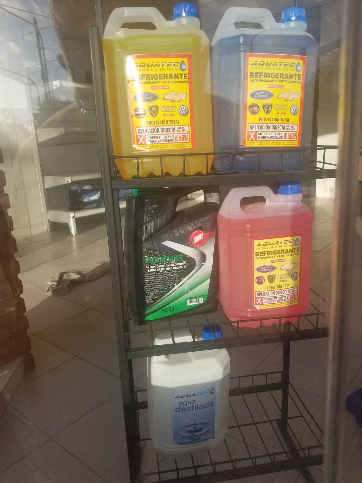 Tienda de Baterías, foto 2