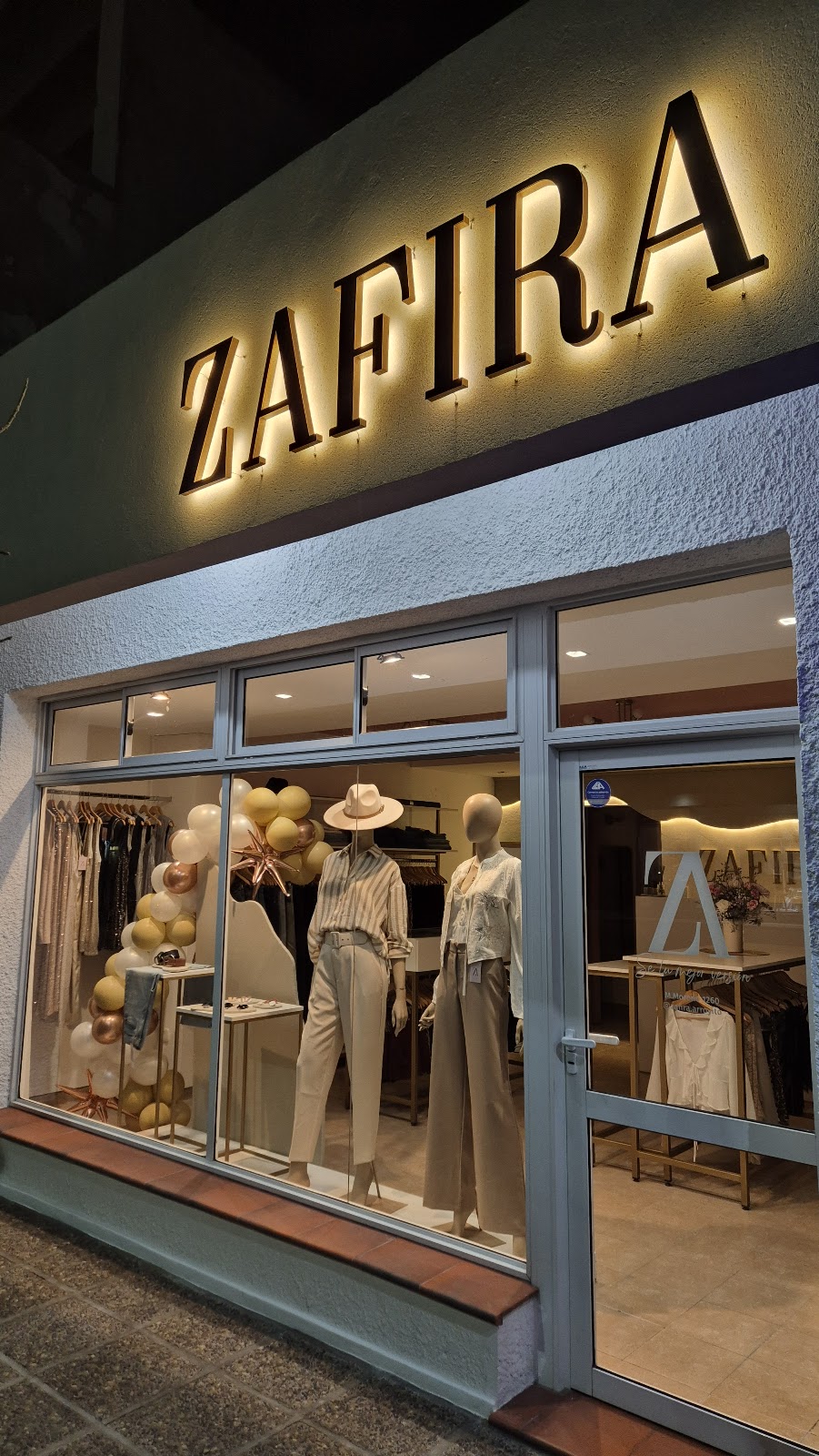 Zafira Indumentaria