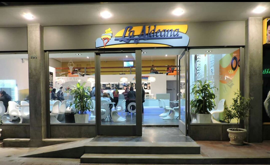 La Aldeana Heladeria Y Cafeteria