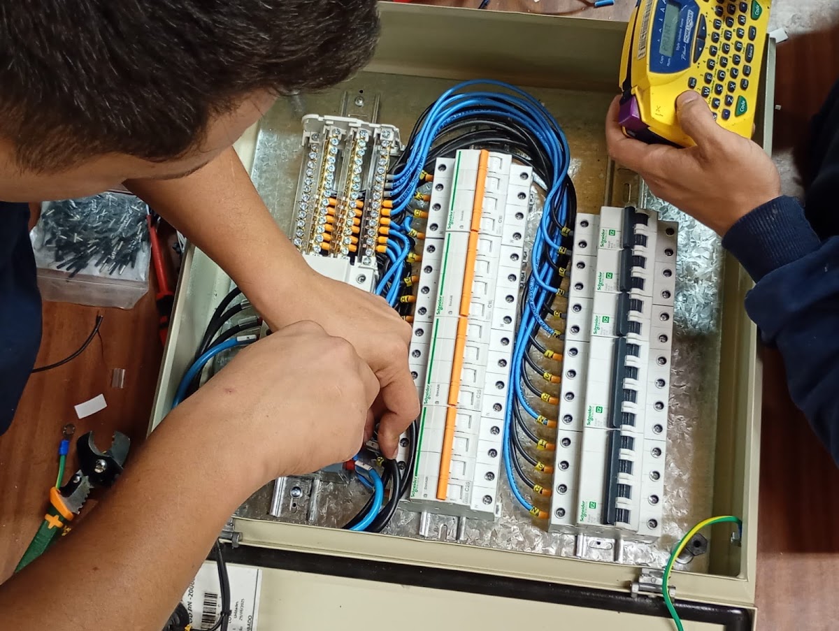 HDB SERVICIOS ELECTRICOS | BASSIGNANA HERNAN, foto 3