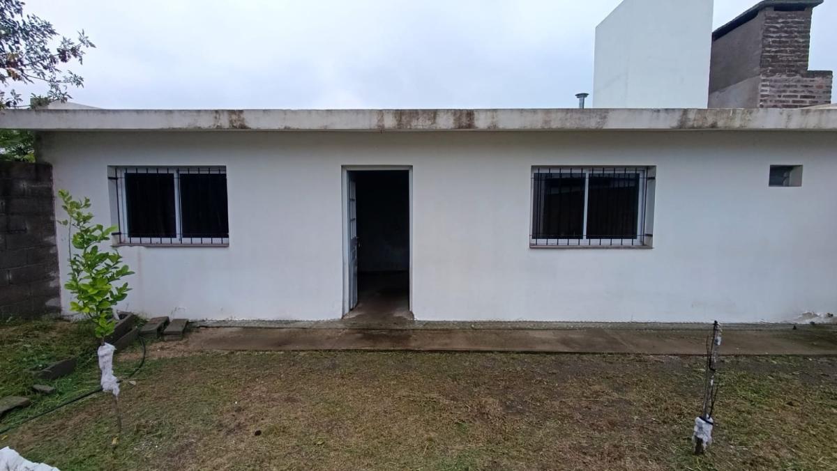SE VENDE MONOAMBIENTE EN ARROYITO, miniatura
