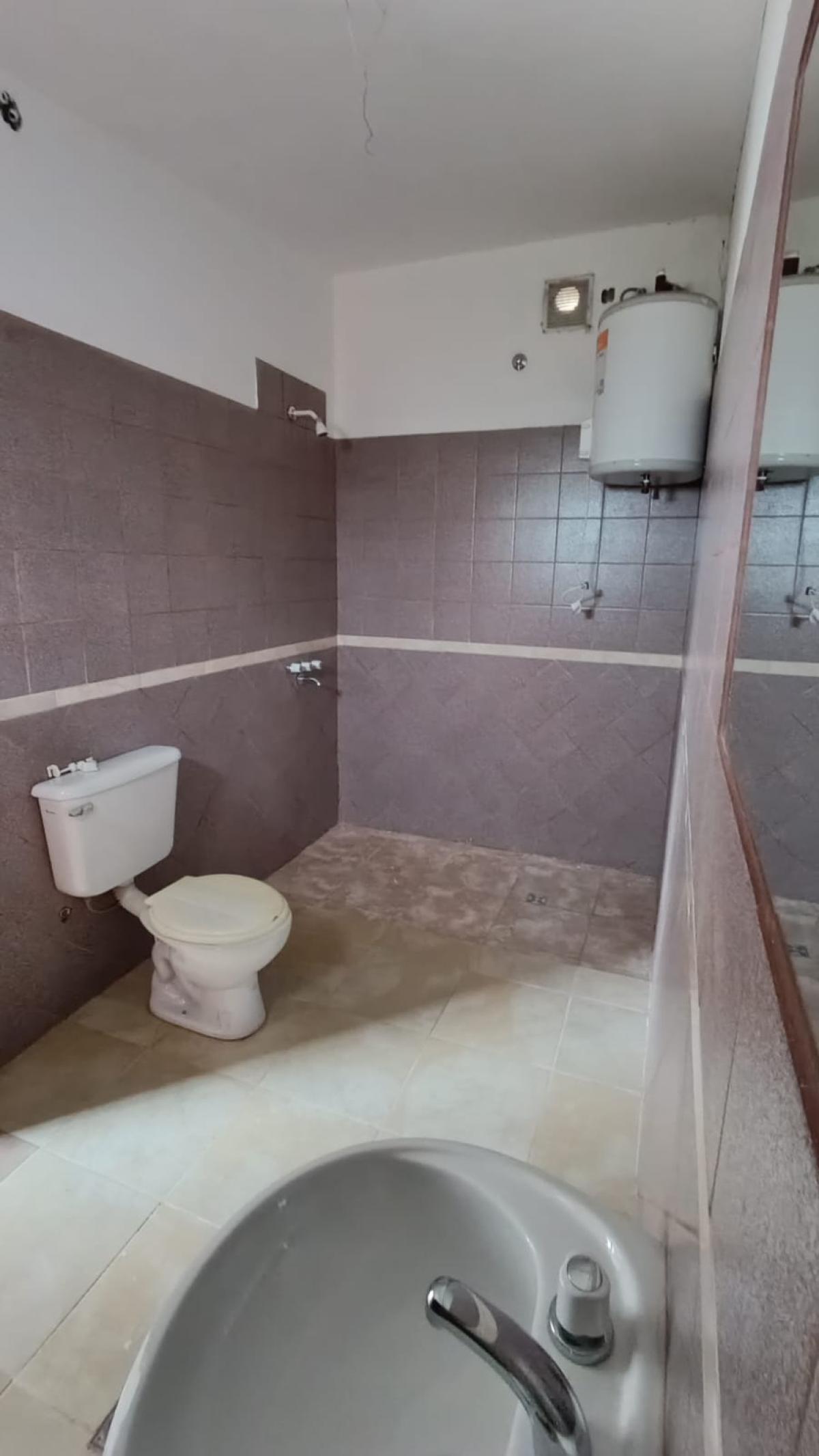 SE VENDE MONOAMBIENTE EN ARROYITO, miniatura