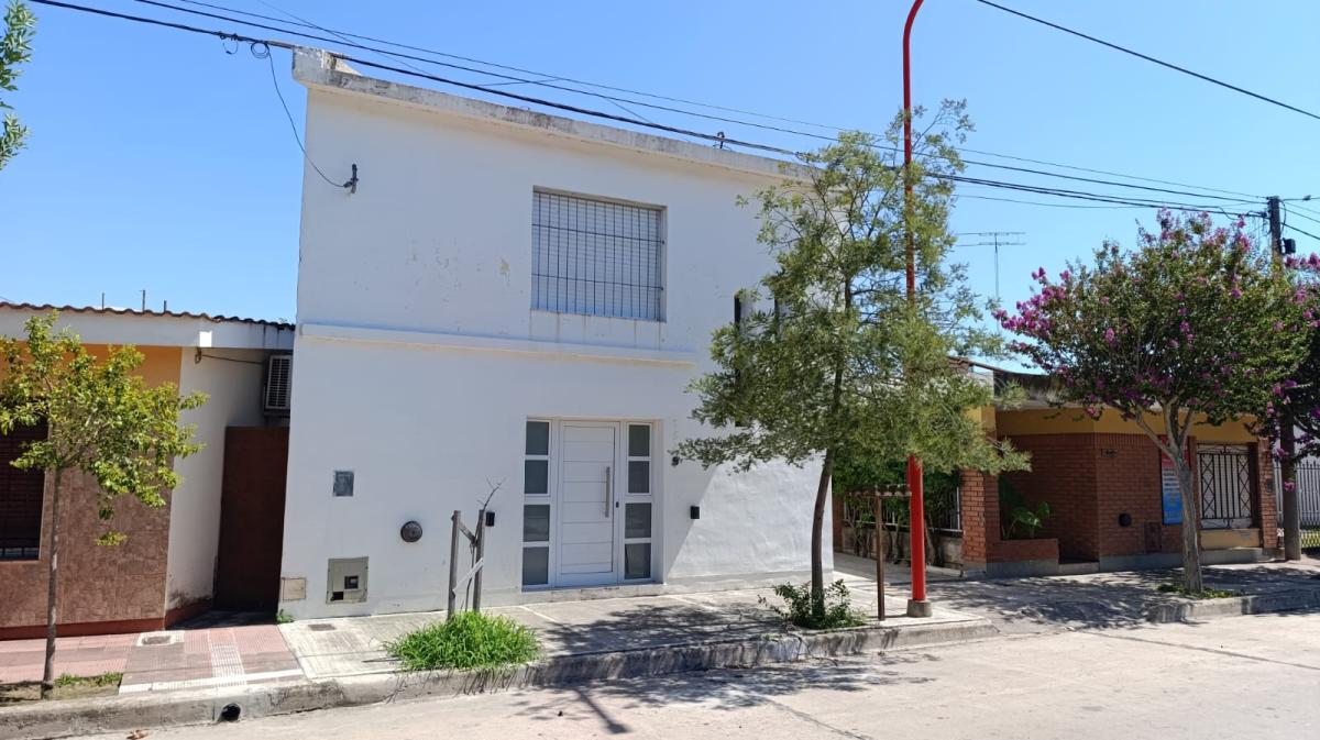 SE VENDE DEPARTAMENTO DOS PISOS EN ARROYITO, miniatura