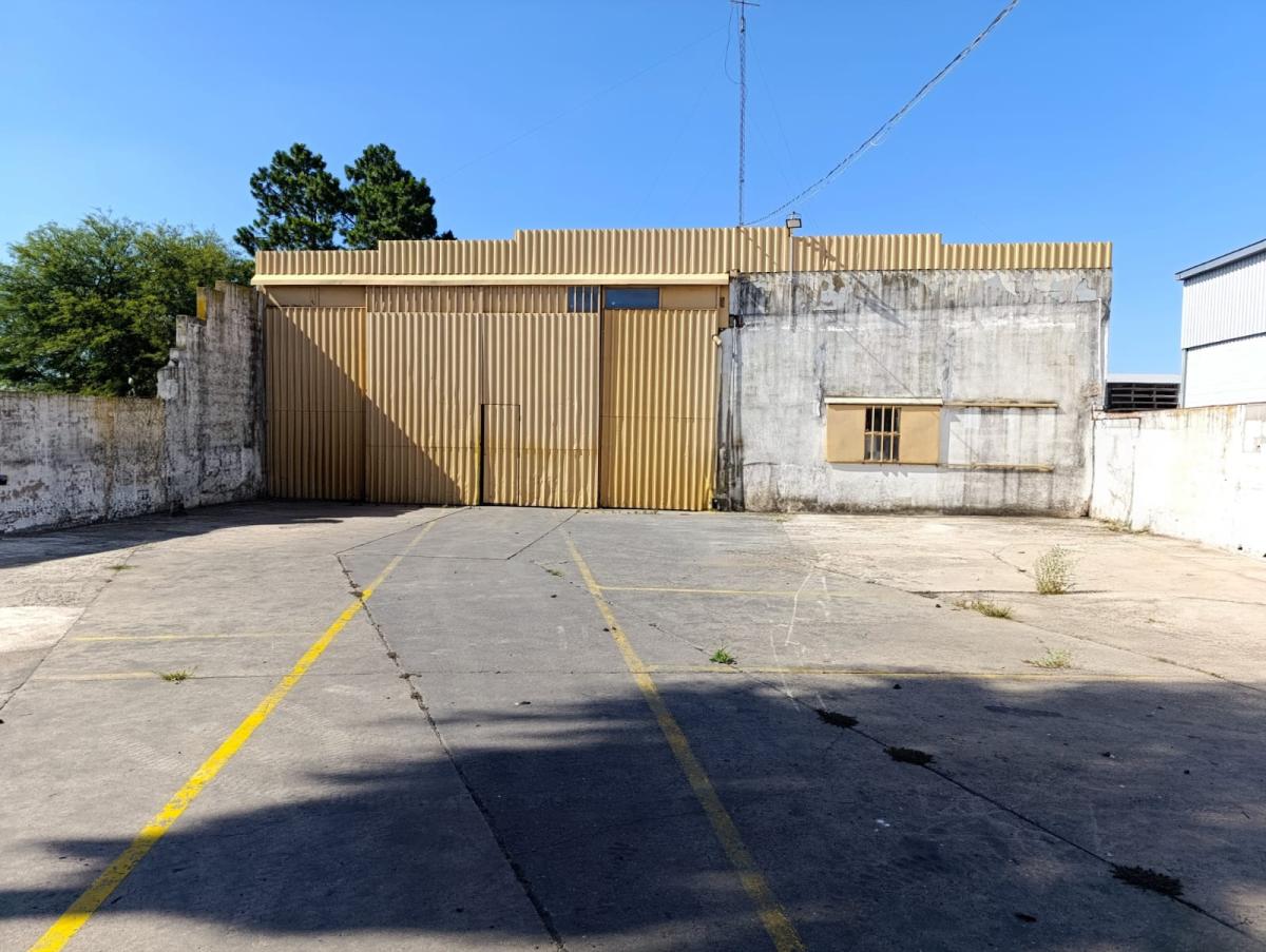 SE VENDE GALPONES FRENTE RUTA 19 - ARROYITO, miniatura