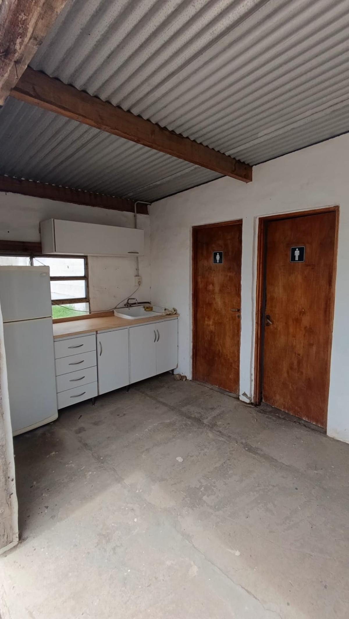 SE VENDE GALPON EN ARROYITO, miniatura