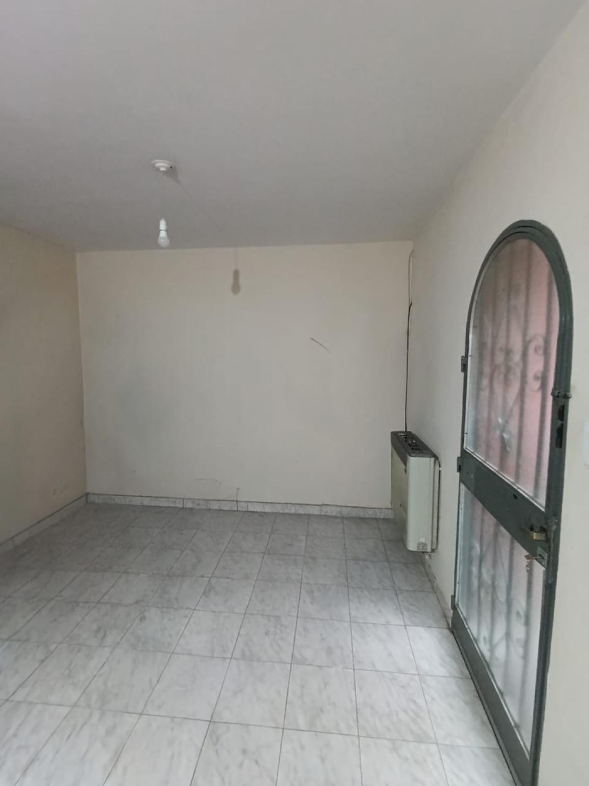 SE VENDE 2 LOCALES COMERCIALES Y 2 DEPARTAMENTOS EN ARROYITO (ZONA CENTRO), miniatura