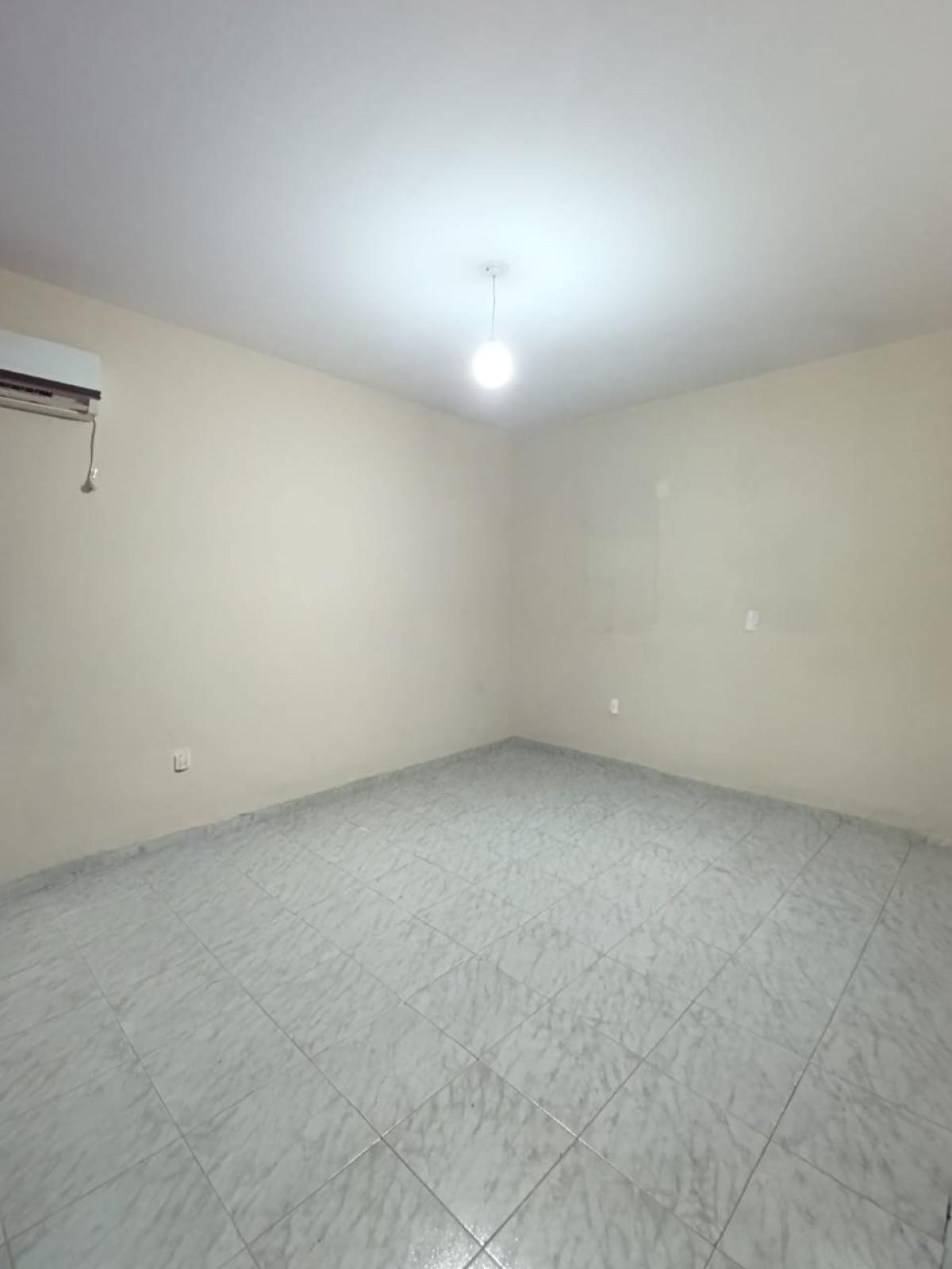 SE VENDE 2 LOCALES COMERCIALES Y 2 DEPARTAMENTOS EN ARROYITO (ZONA CENTRO), miniatura