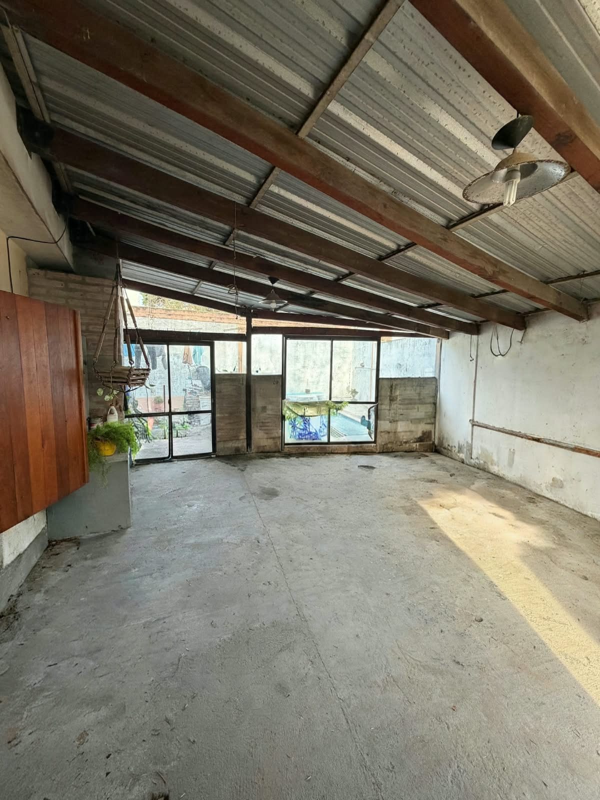 SE VENDE CASA + 2 LOCALES COMERCIALES, miniatura